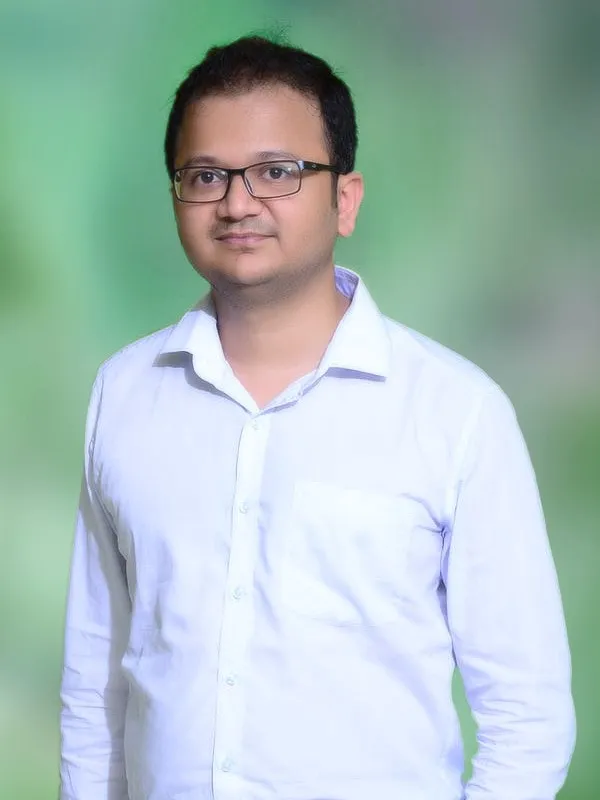 Dr. Sujeet Agrawal